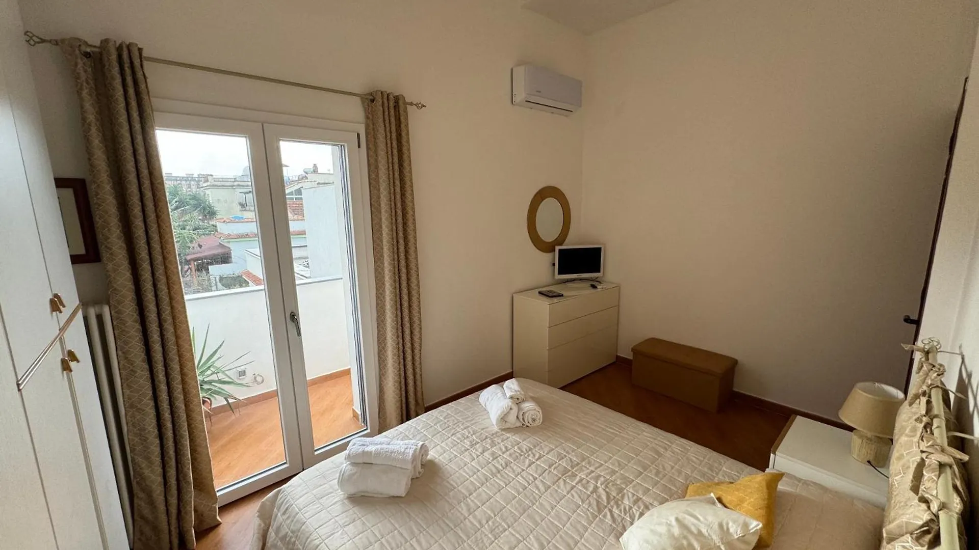 Holiday home Casa Lucale Villa Palermo Italy